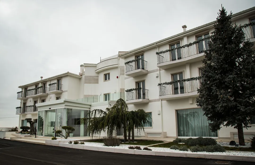 Malucri Resort-1