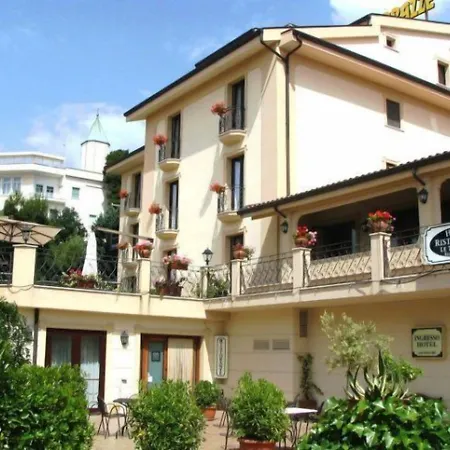 Hotel Ristorante Le Terrazze Sul Gargano-2